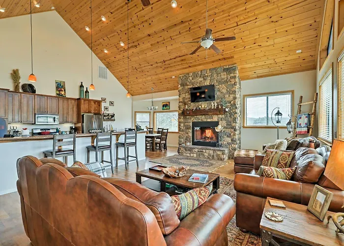 Hot Tub + Game Room! 30-acre Retreat *