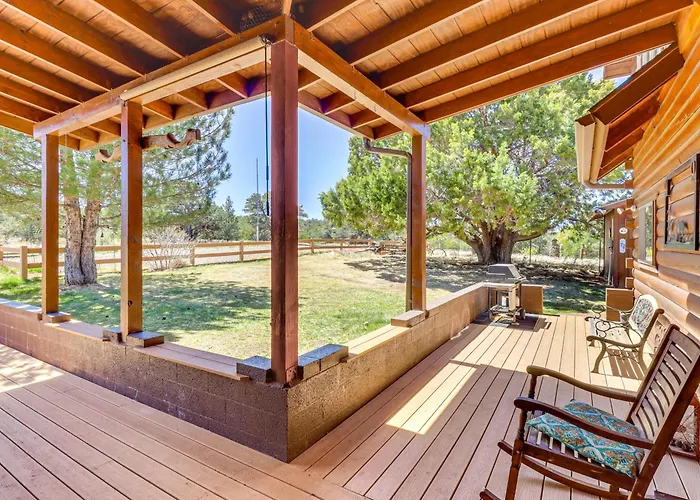 Hot Tub + Game Room! 30-acre Retreat *