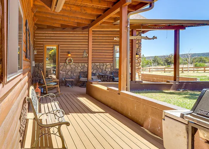 Hot Tub + Game Room! 30-acre Retreat